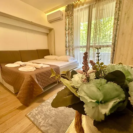 דירה With Balcony In Cascadas סאני ביץ'