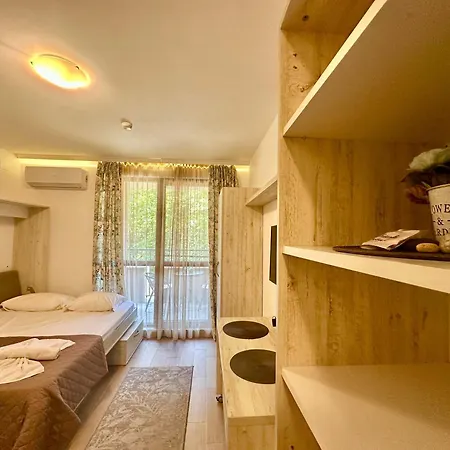 דירה With Balcony In Cascadas סאני ביץ'